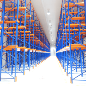 Drive-ln Rack With Sprayed Steel Panel